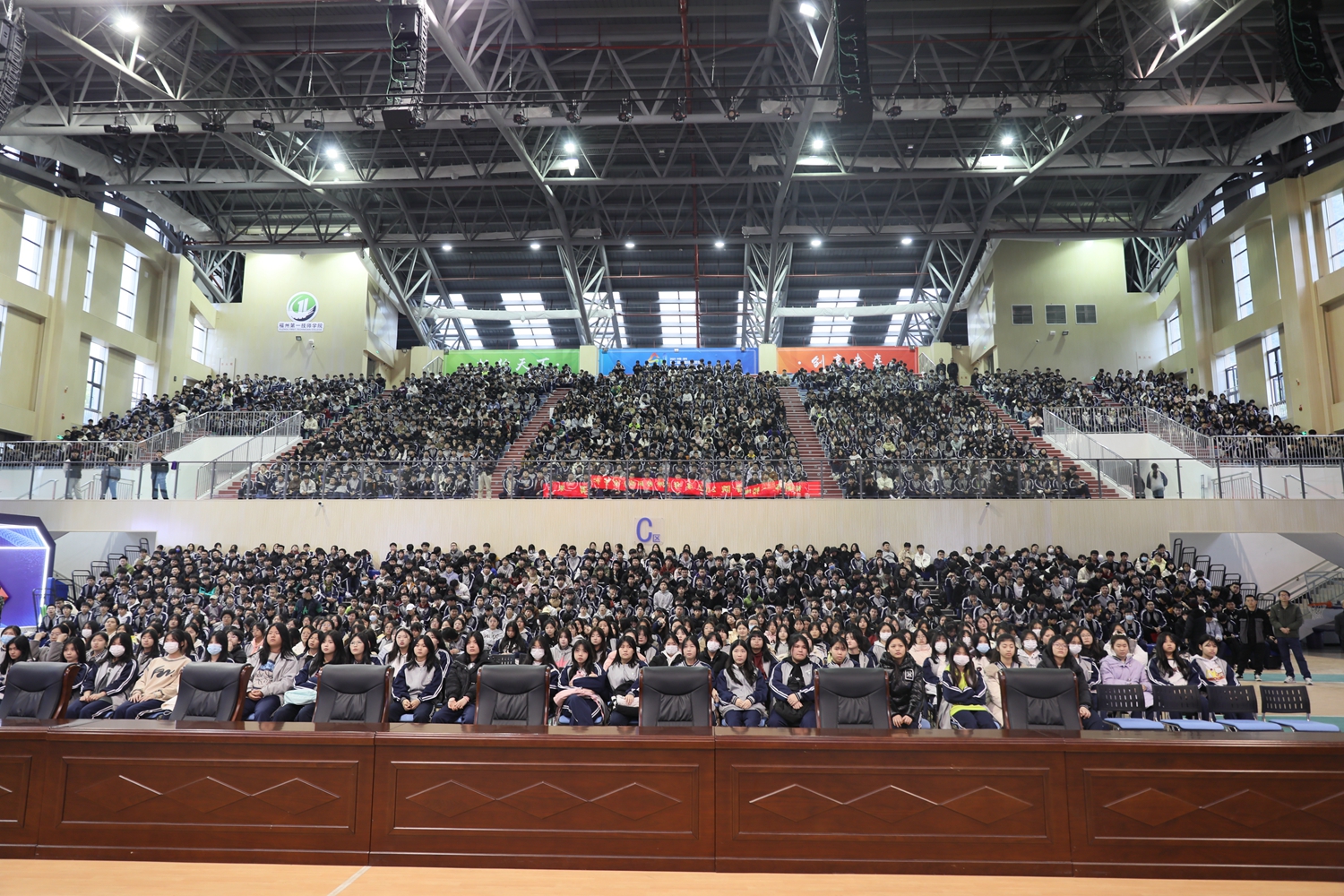 8J9A1293.JPG