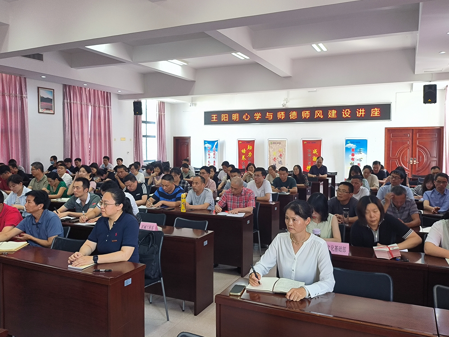 6cbc5ec3d2564720f9182c903cd6814.jpg
