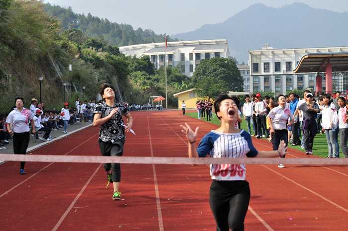 我校举行第二十四届田径运动会(图7)