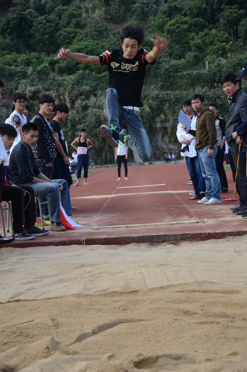 学院召开第二十五届运动会(图33)