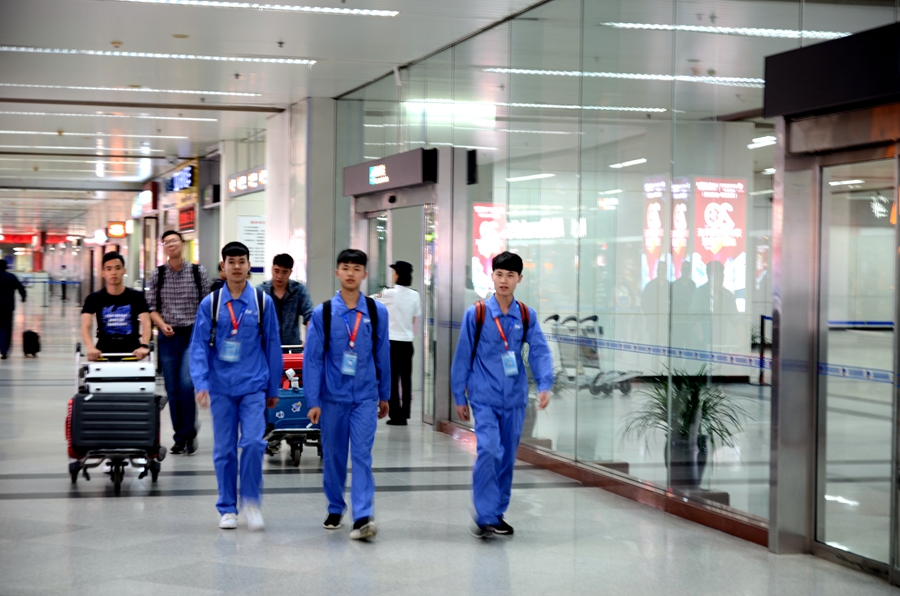 喜迎我院国赛健儿载誉归来(图1)