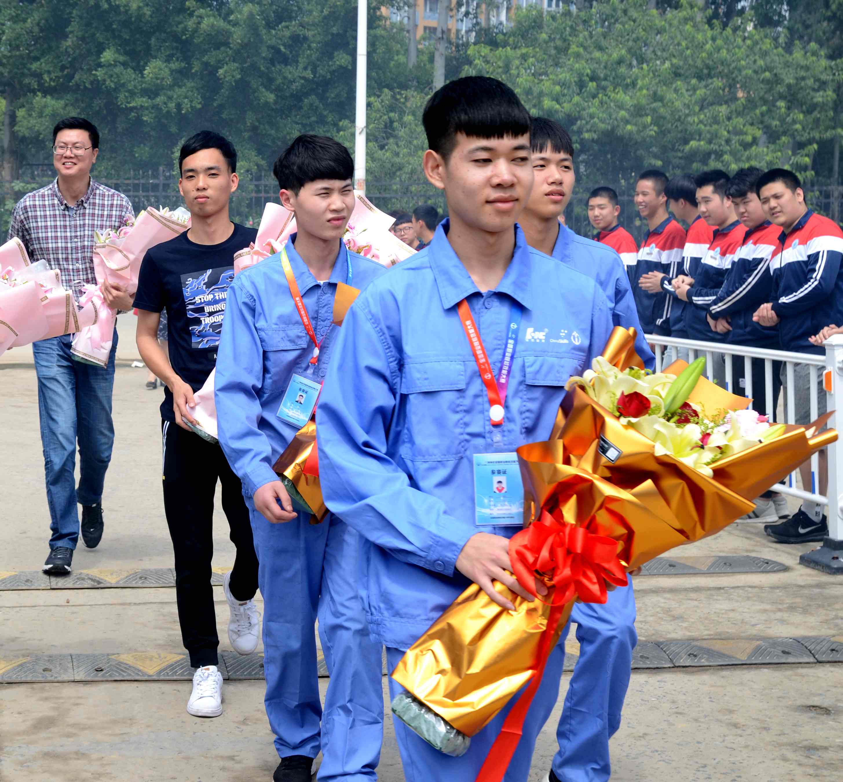 我院叶祖彪同学荣获人社部2018年度“技能雏鹰”奖学金(图4)