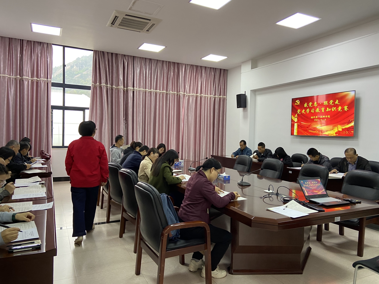 “感党恩，跟党走”党史知识竞赛在一技师举办 (图2)