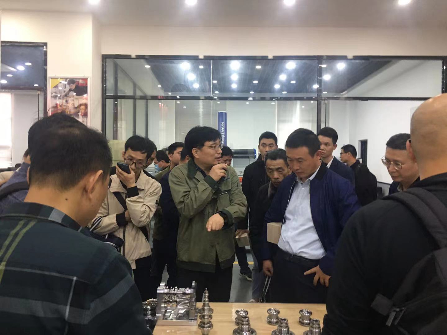 全省技工院校机械专业教学研讨活动在一技师举行(图9)