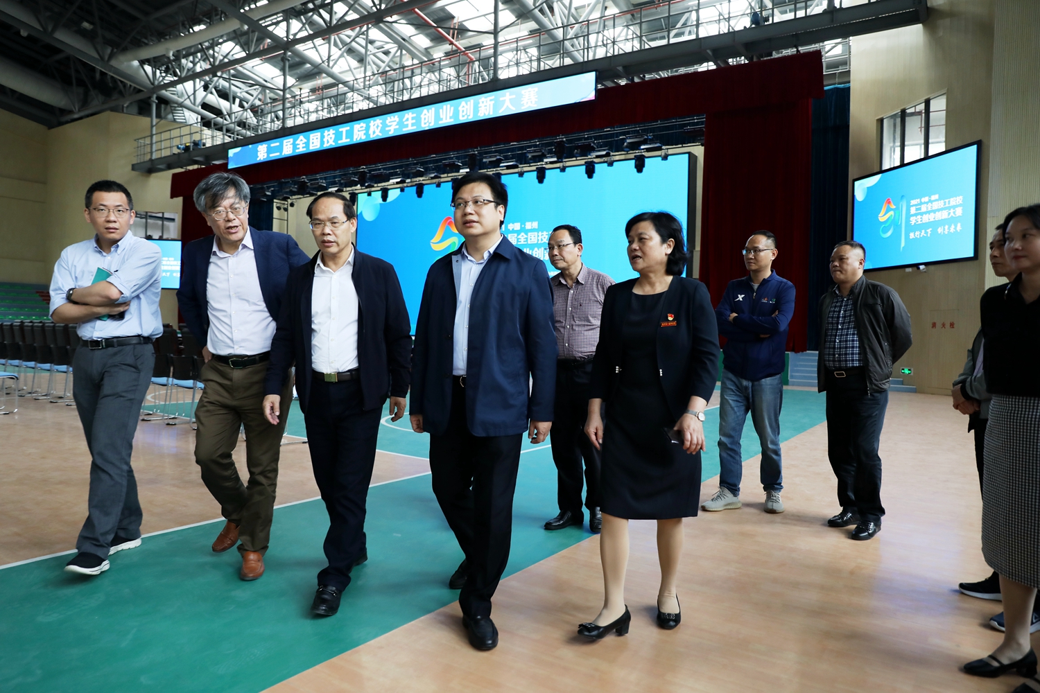 市领导赴澳门永利集团检查全国“双创大赛”准备工作(图2)