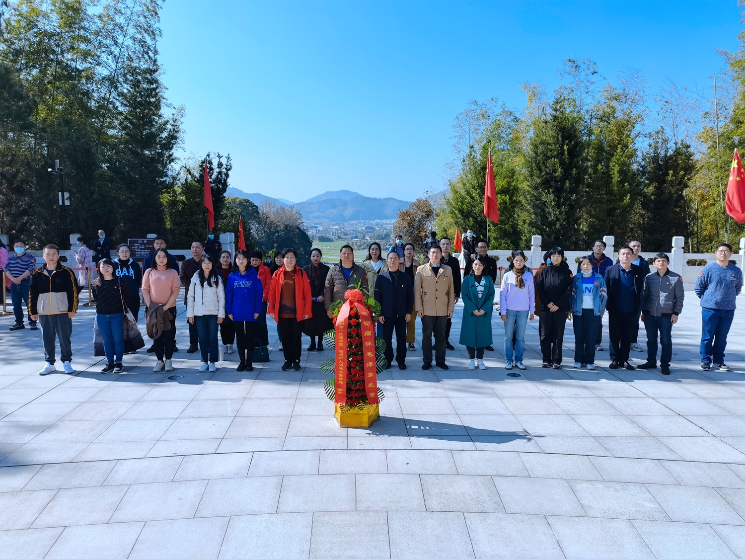 澳门永利集团开展2021年党员暨思政课教师培训(图5)