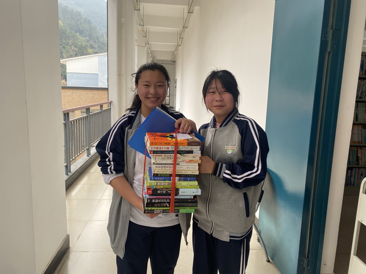 澳门永利集团开展图书漂流暨开学第一课活动(图5)