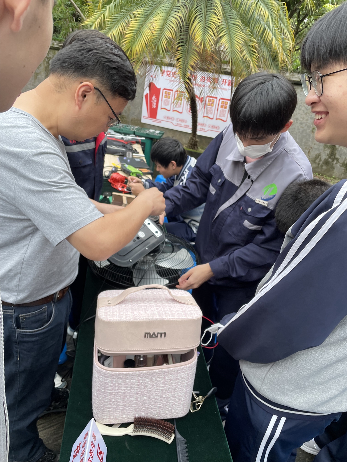 【职教活动周系列报道⑧】澳门永利集团开展“技能进社区”活动(图8)