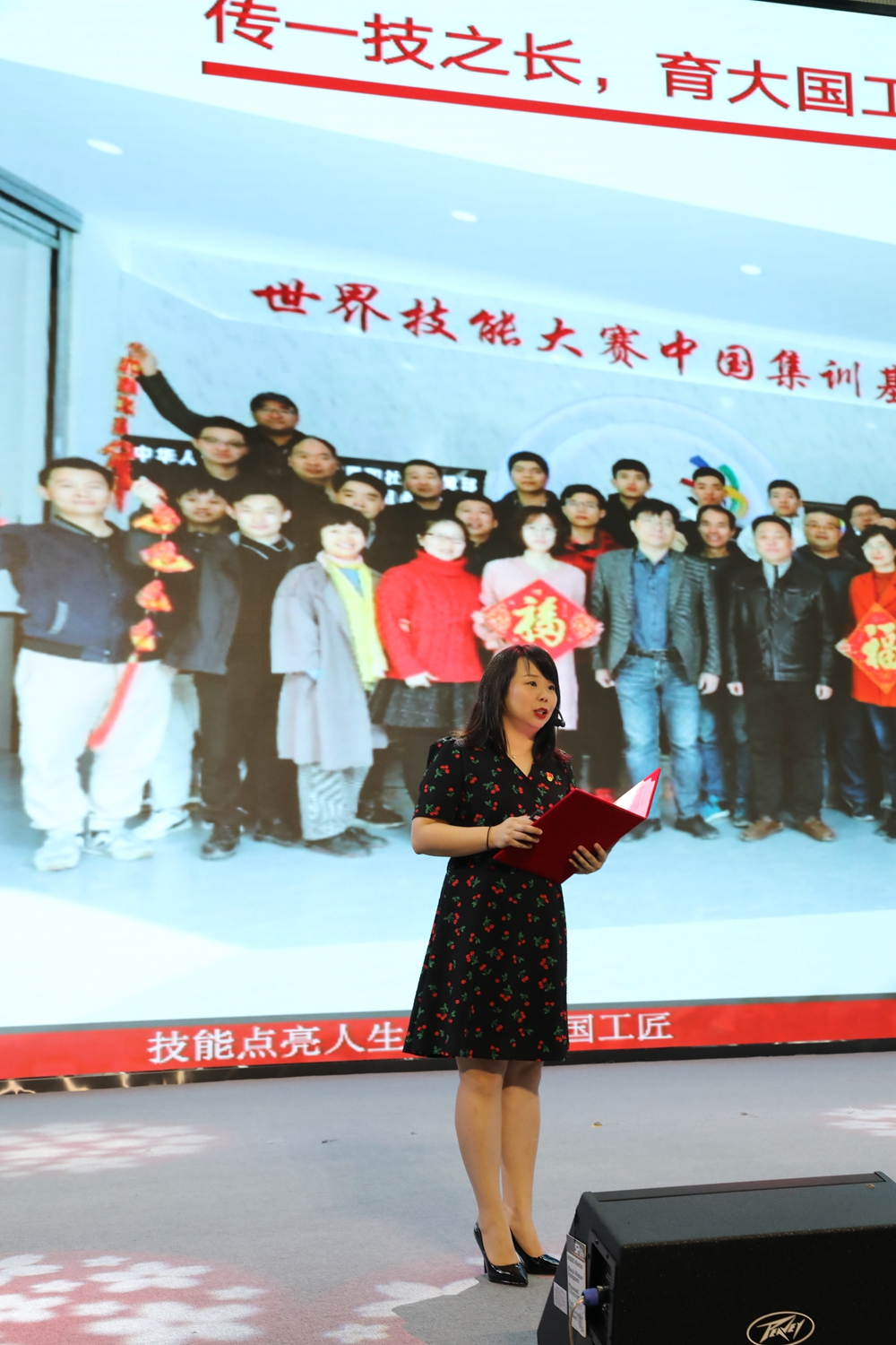 澳门永利集团举行“庆七一，喜迎二十大”党日活动(图6)