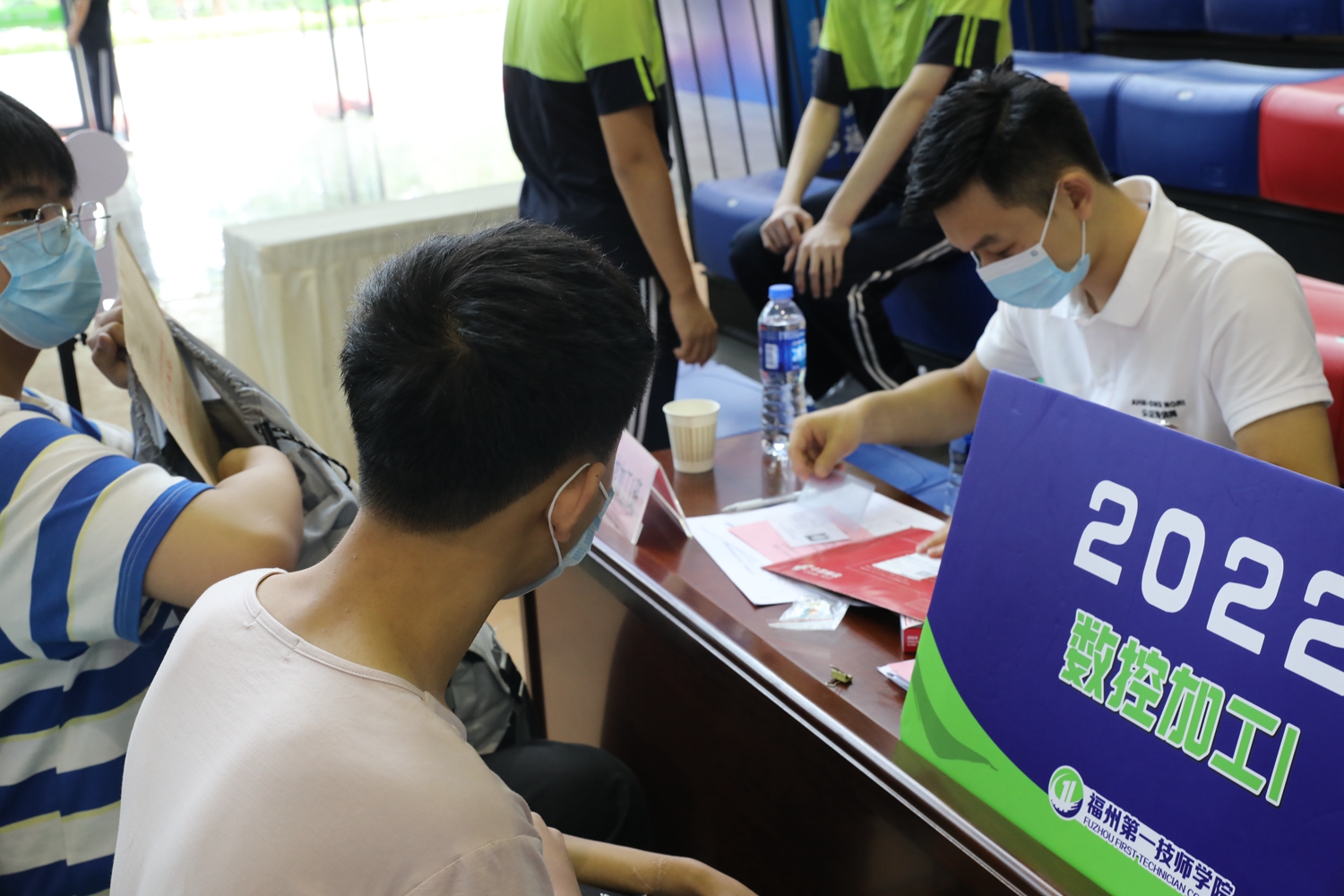满新欢喜，以心迎新!（福州一技师2022年迎新生现场）(图9)