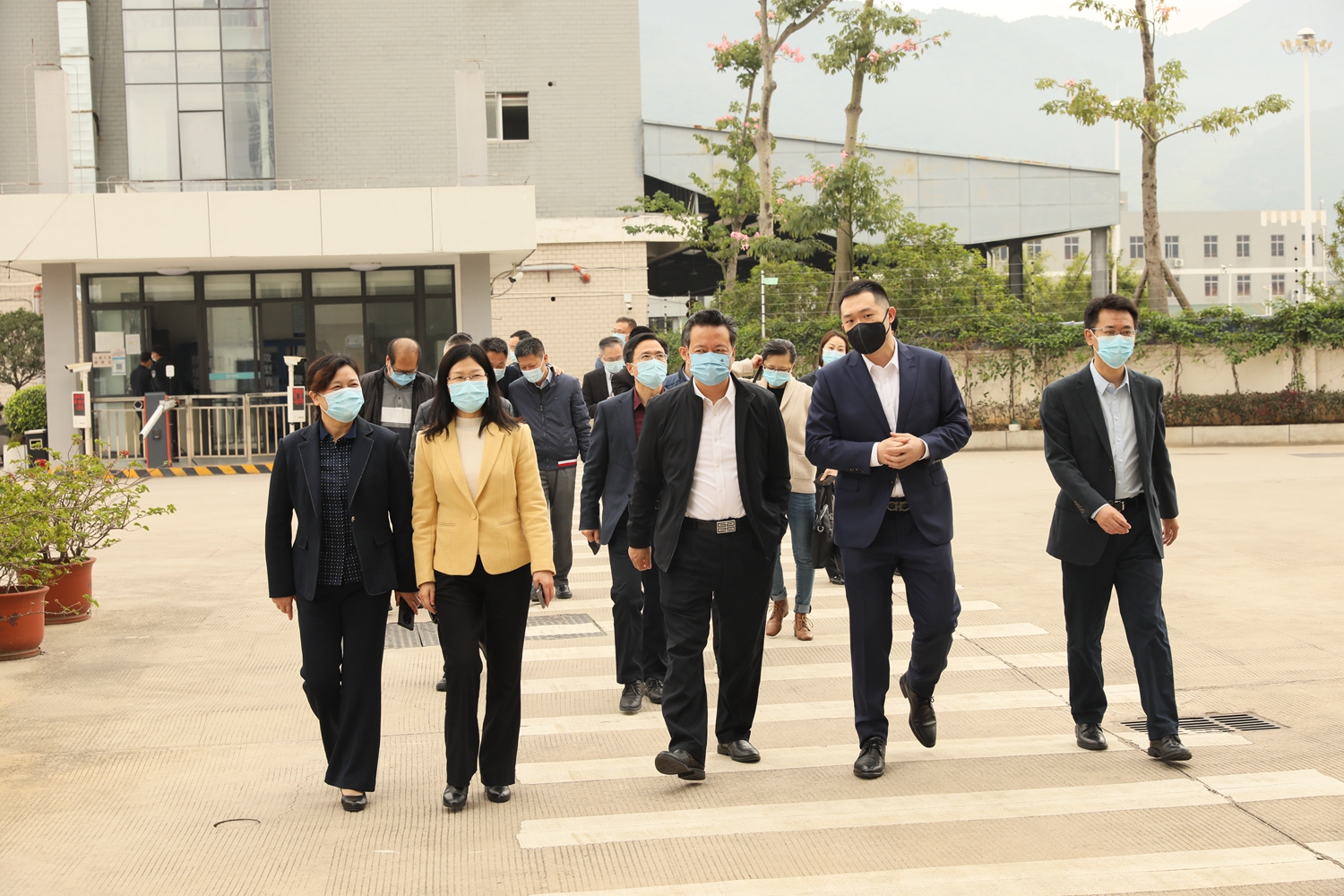 省厅领导调研澳门永利集团高技能人才培养新模式(图1)