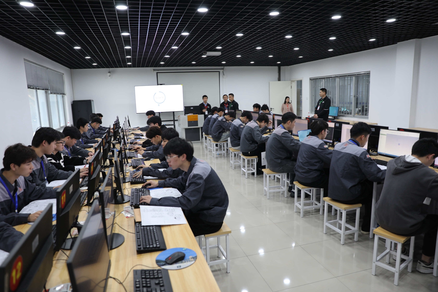 【喜报】2金2铜2优胜奖！2位选手入围第二届全国技能大赛(图6)