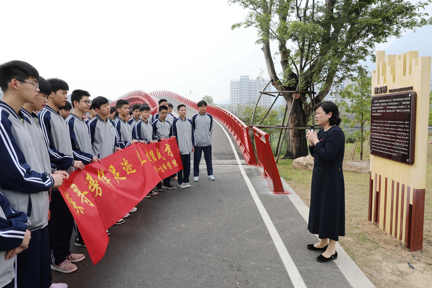 澳门永利集团创新思政课堂，开展现场教学活动(图3)